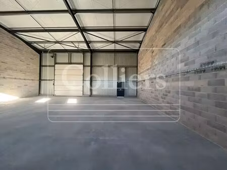 vente local d'activités 202 m²