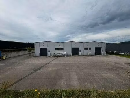 vente entrepôt 4 335 m²