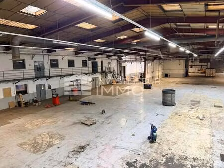vente local d'activités 6 113 m²
