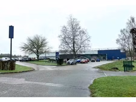 vente local d'activités 8 344 m²