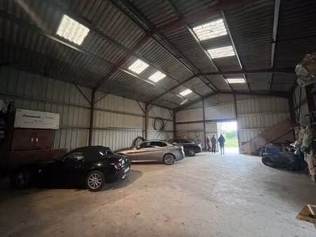 vente local d'activités 176 m²