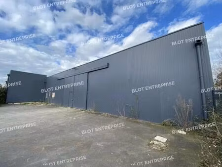 vente local d'activités 610 m²