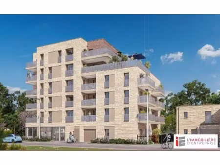 vente local d'activités 106 m²