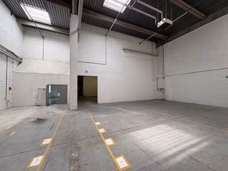 vente local d'activités 23 m² à 6 755 m²
