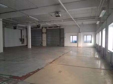 vente local d'activités 610 m²