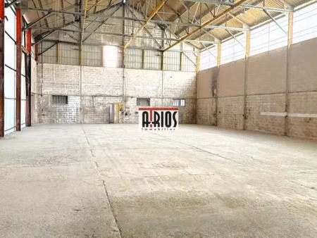 vente entrepôt 336 m²