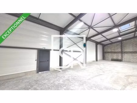 vente entrepôt riom 63200 550m²