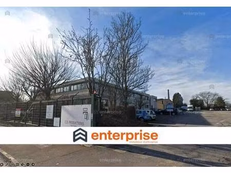 vente entrepôt 1 805 m²