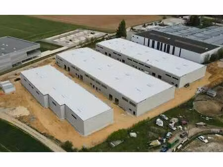 vente local d'activités 390 m²