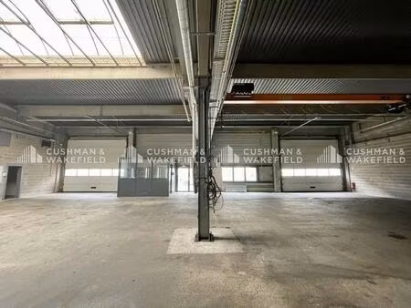 vente local d'activités 865 m²