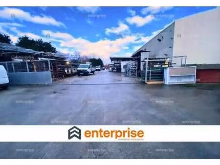 vente local d'activités 300 m²