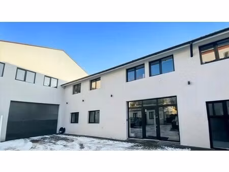 vente local d'activités 1 140 m²