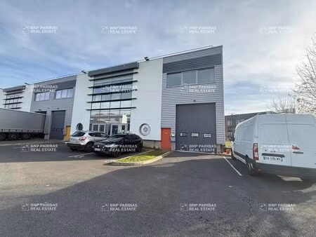 vente local d’activités évry-courcouronnes 91080 370m²