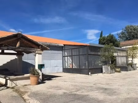 vente local d'activités 470 m²