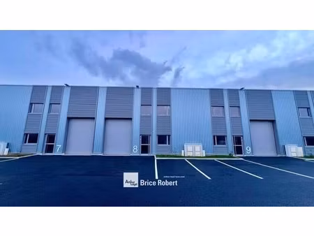 vente local d'activités 184 m² à 1 478 m²