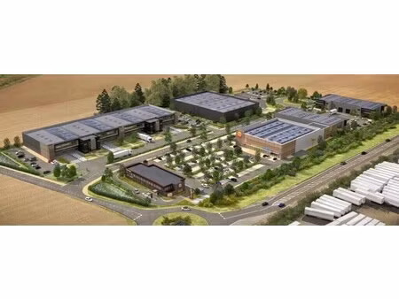 vente local d'activités 2 990 m² à 11 808 m²