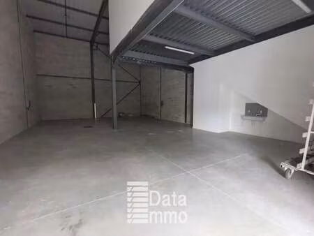 vente entrepôt 254 m²