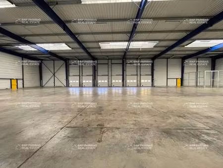 vente local d'activités 1 993 m²