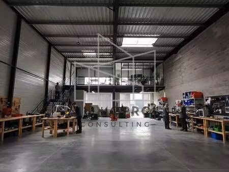 vente local d'activités 213 m²