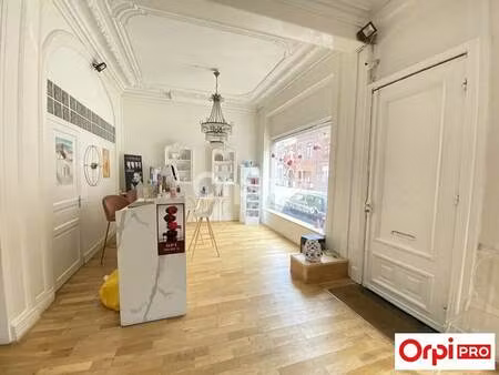 vente local d'activités 180 m²