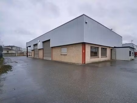 vente entrepôt 450 m²