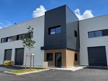 vente local d'activités 246 m²
