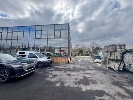 vente local d’activités mandres-les-roses 94520 1093m²