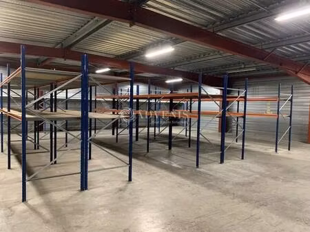 vente local d'activités 1 000 m²