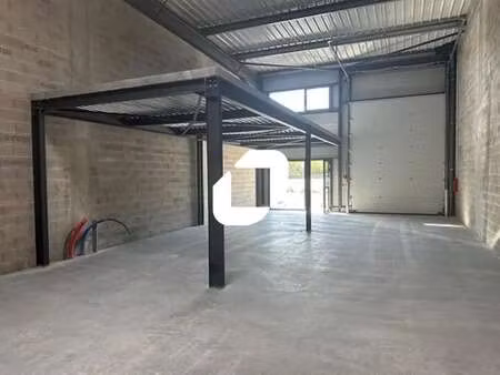 vente local d'activités 194 m² à 3 400 m²