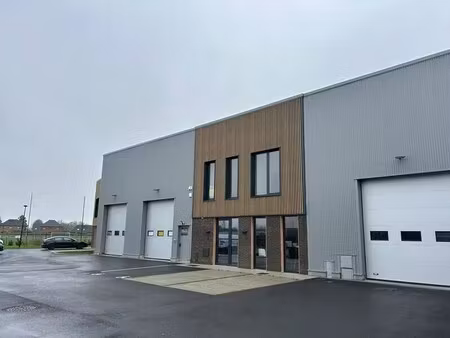 vente local d'activités 539 m² à 1 222 m²