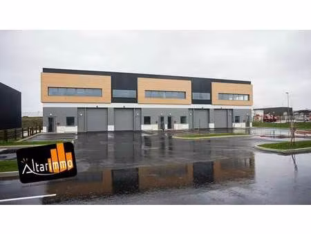 vente local d'activités 1 596 m² à 12 585 m²