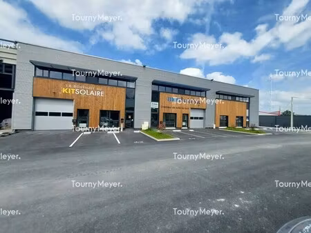 vente local d'activités 160 m² à 3 155 m²