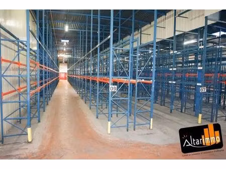 vente local d'activités 3 388 m²