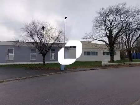 vente local d'activités 320 m² à 1 900 m²