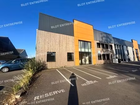 vente local d'activités 1 100 m²