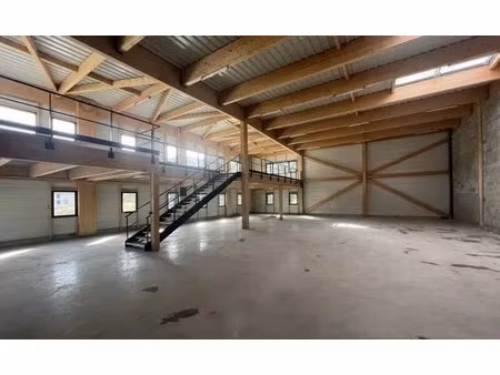 vente local d'activités 169 m² à 2 558 m²