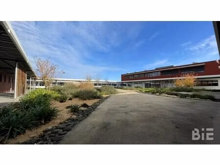 vente bureaux 130 m² à 2 344 m²