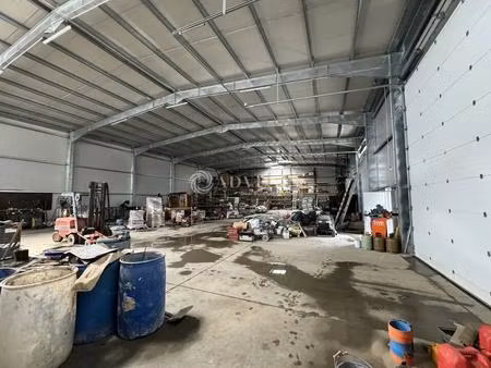 vente entrepôt 700 m² à 1 495 m²
