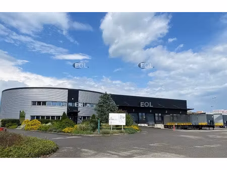 vente entrepôt 1 258 m²
