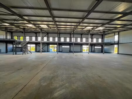 vente entrepôt 1 185 m²