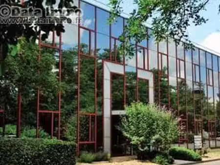 vente local d’activités 215m² à 1635m²