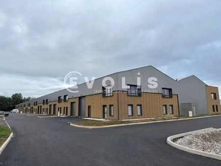 vente local d'activités 234 m²