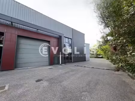 vente local d'activités 420 m²