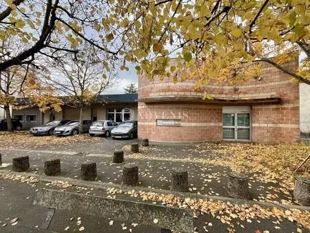 vente local d'activités 681 m²