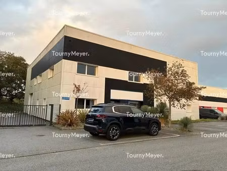vente local d'activités 600 m²
