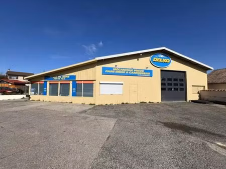 vente local d'activités 358 m²