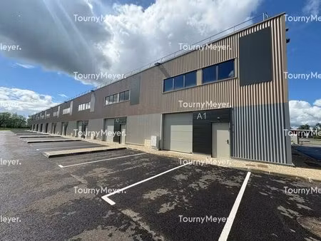 vente local d'activités 187 m² à 1 749 m²