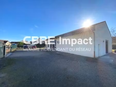 vente local d'activités 220 m²