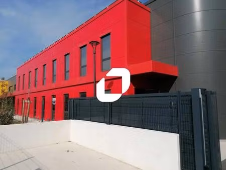 vente local d'activités 293 m²