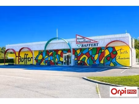 vente commerce 1 450 m²